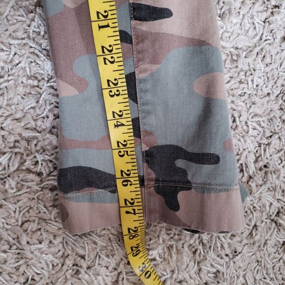 GAP Wide Leg Camo Cargo Pants Size 8 - Picture 3 of 6